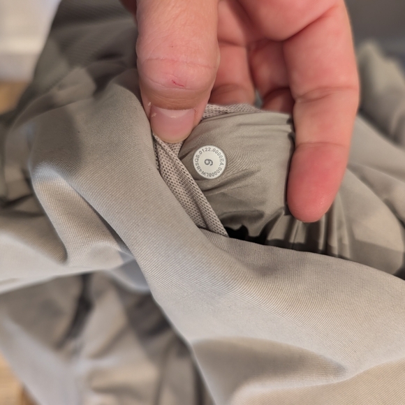 Lululemon Non-Stop Cotton Bomber Jacket size 6 - Picture 10 of 10